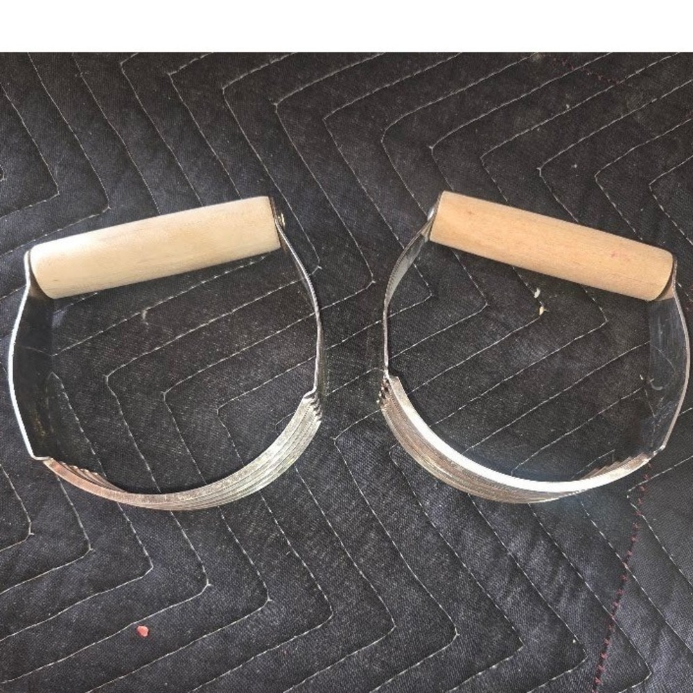 Vintage EKCO USA Dough Blender Pastry Cutter Wood Handle Lot of 2 Kitchen Tools